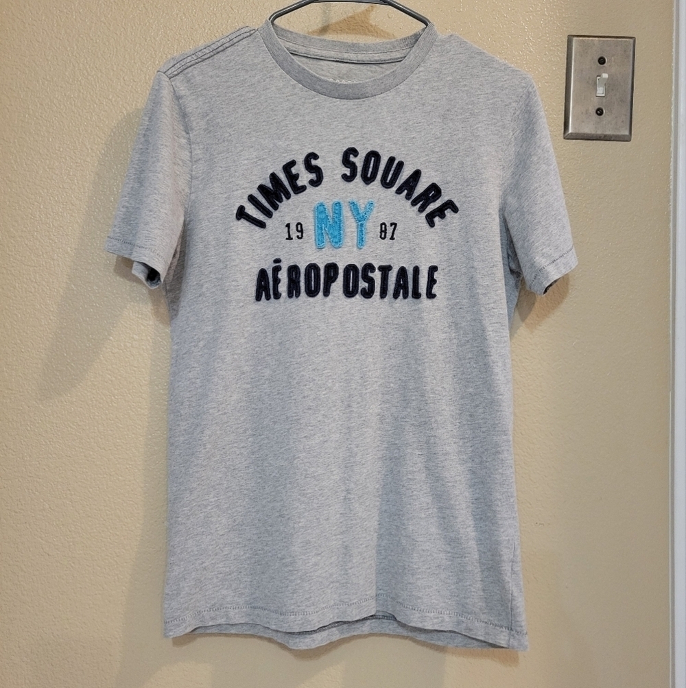 Aeropostale Men Times Square Logo Gray Short Sleeve Cotton T-Shirt size Small